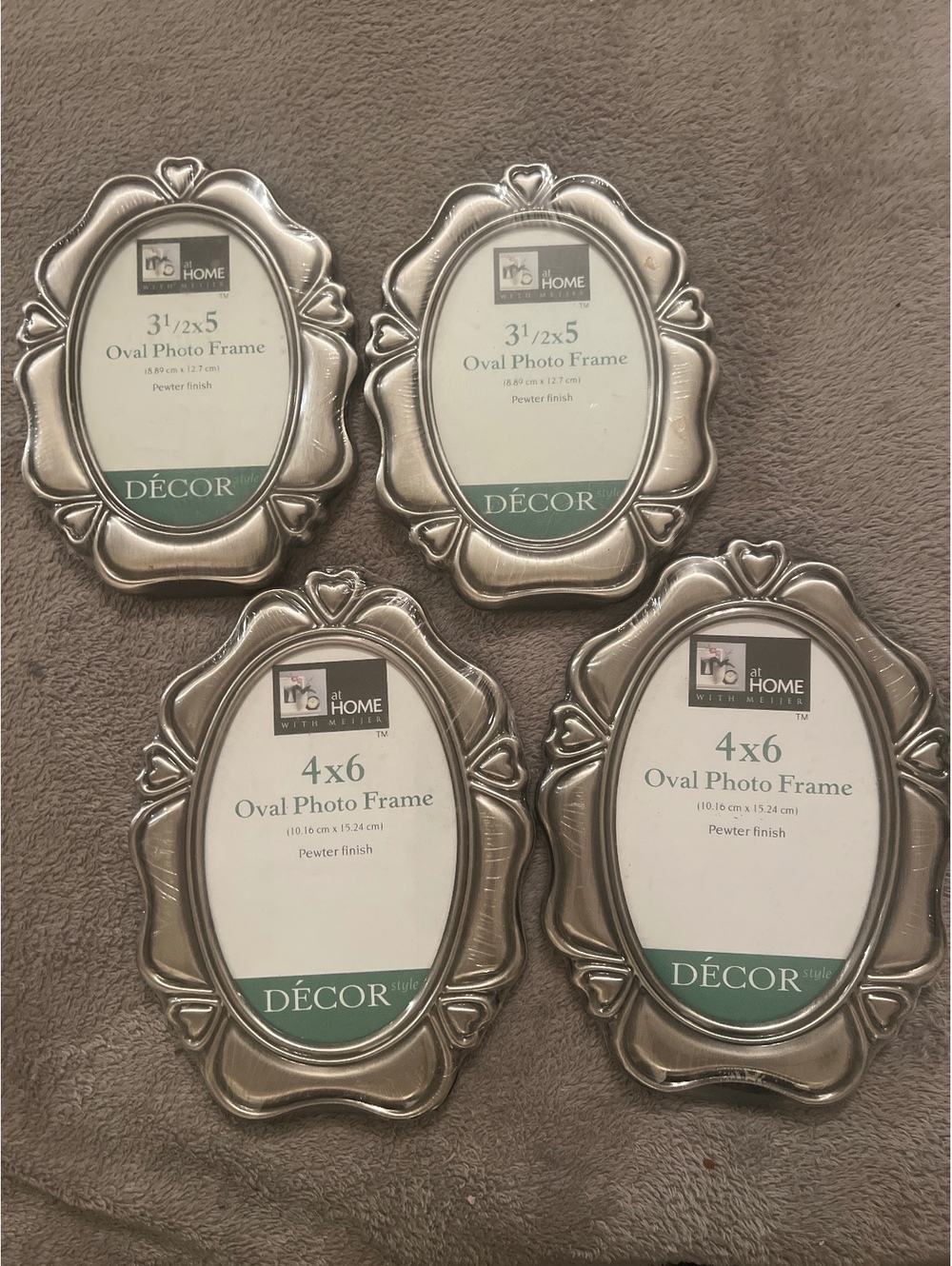 Set of 4 Pewter Finish Oval Photo Frames - 3.5x5 and 4x6 Sizes